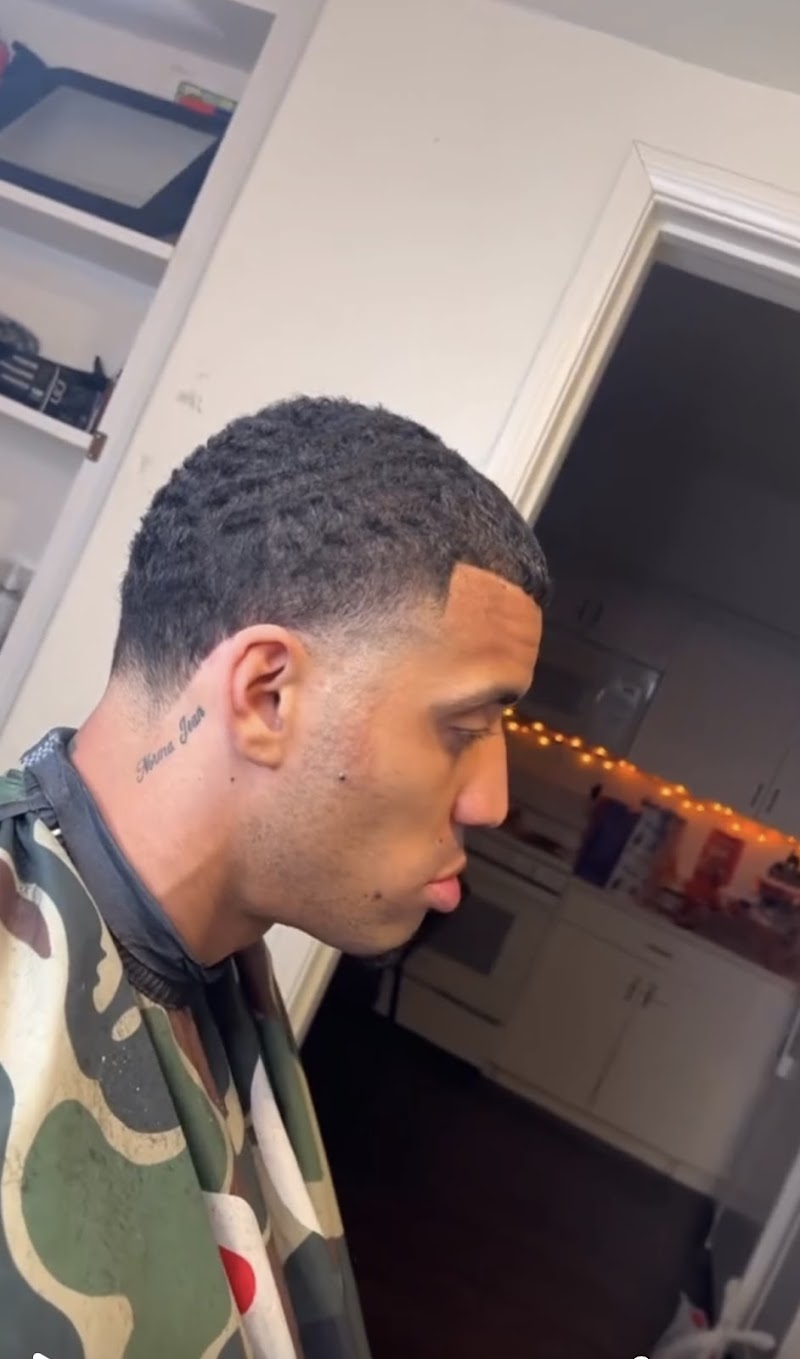 JayBlurrzz 24/7 barber